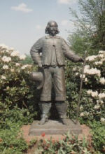 Dietrich van Velen Statue